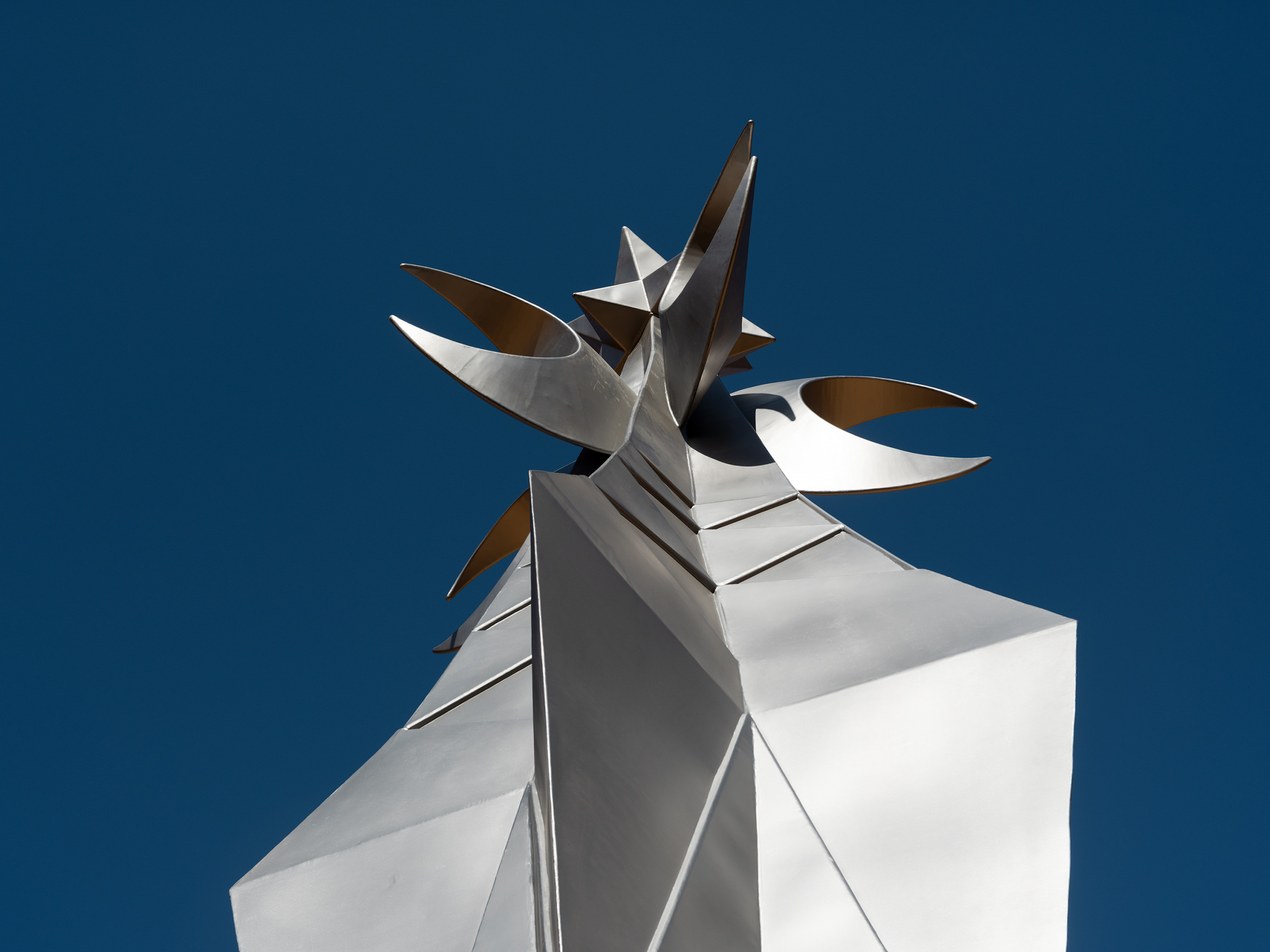 *Al-Ahillah (The Crescents)*