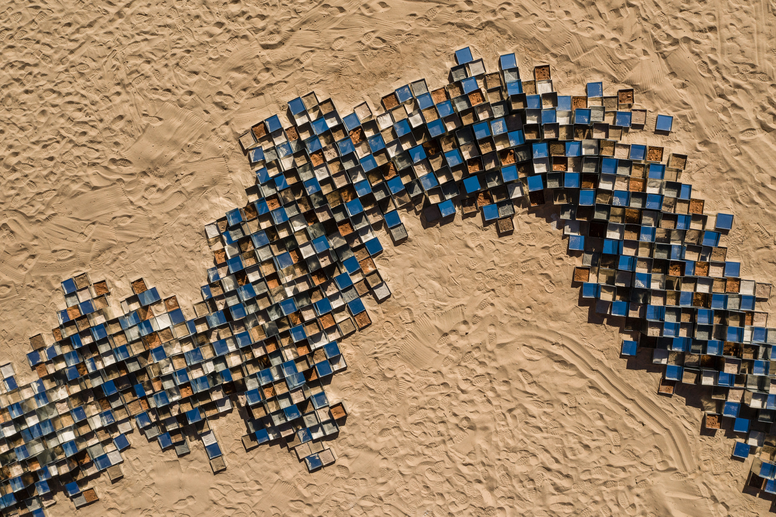 Zahrah Alghamdi, *Glimpses of the Past*, Desert X AlUla 2020.