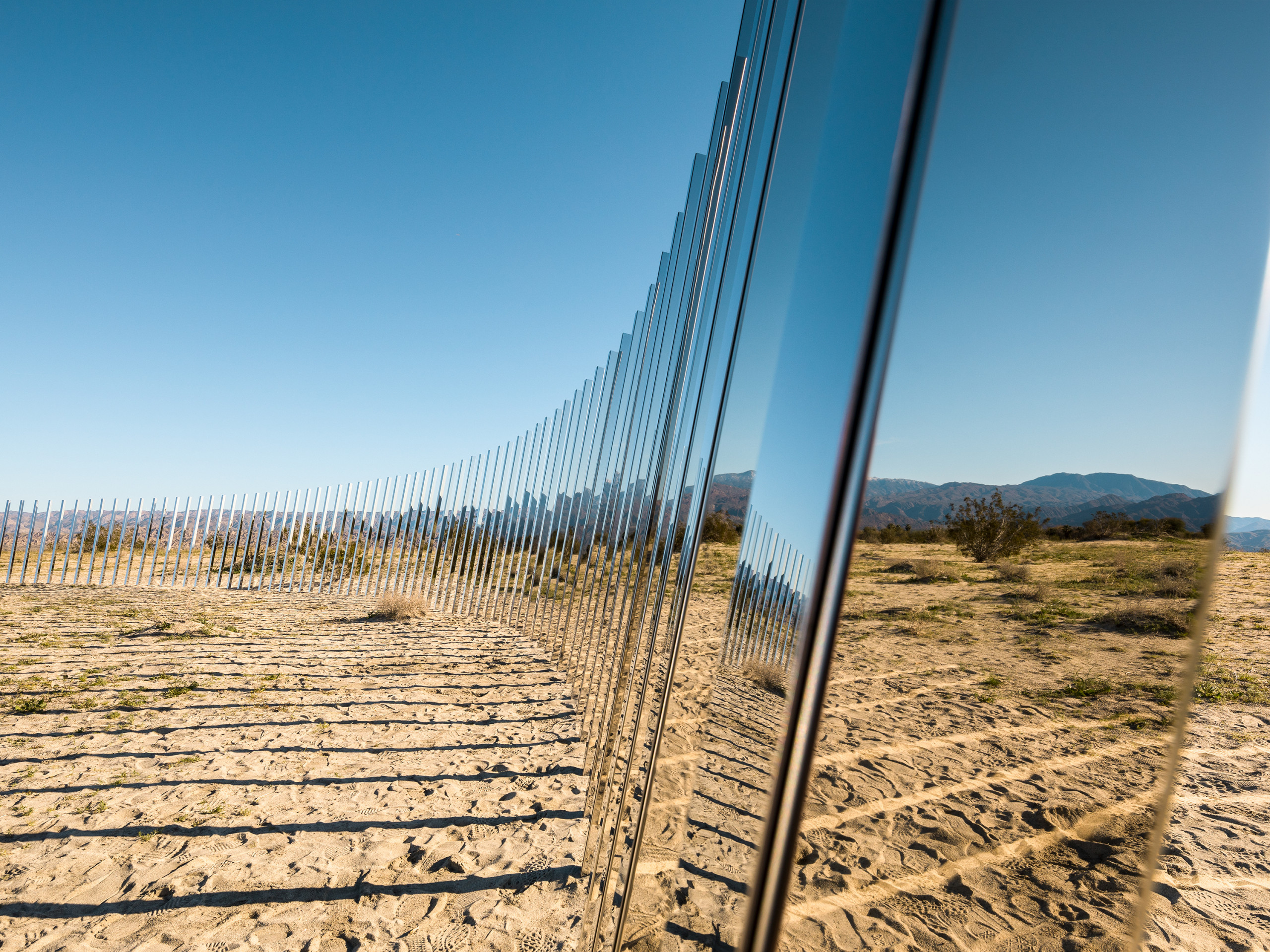 Phillip K Smith III
The Circle of Land and Sky
Desert X 2017