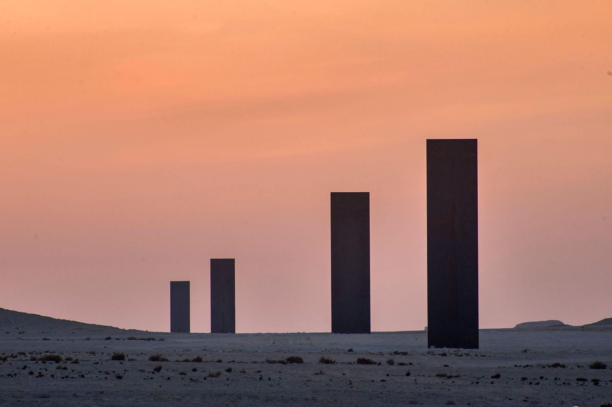 Richard Serra, *East-West/West-East*.